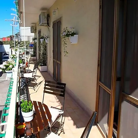 Couette-café Gio House Pompéi