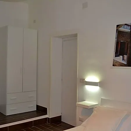 Gio House 3*